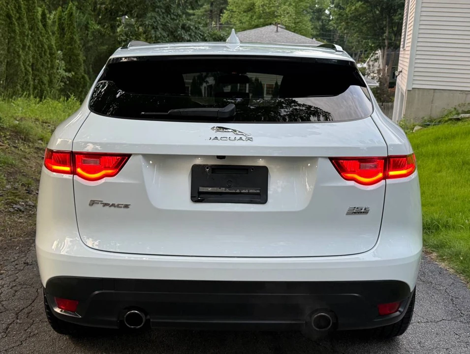 2017 Jaguar F-Pace - Image 19 of 22
