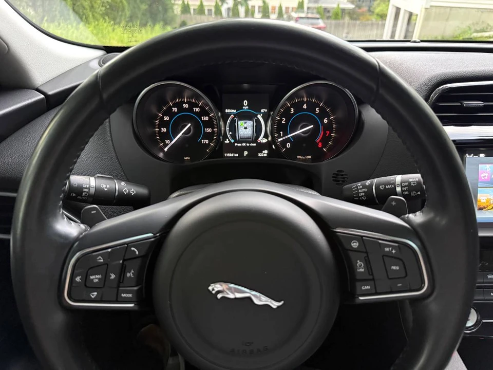 2017 Jaguar F-Pace - Image 14 of 22