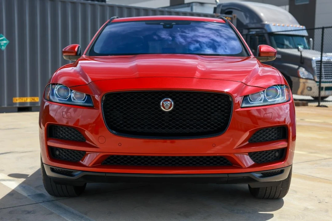 2017 Jaguar F-Pace - Image 18 of 21