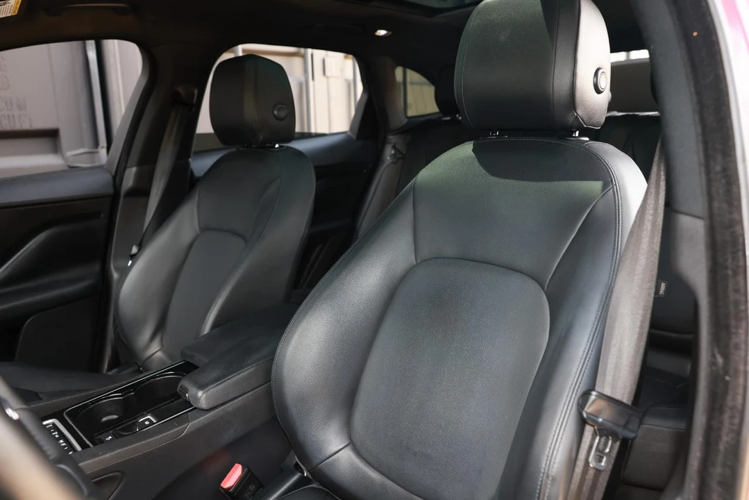 2017 Jaguar F-Pace - Image 7 of 21