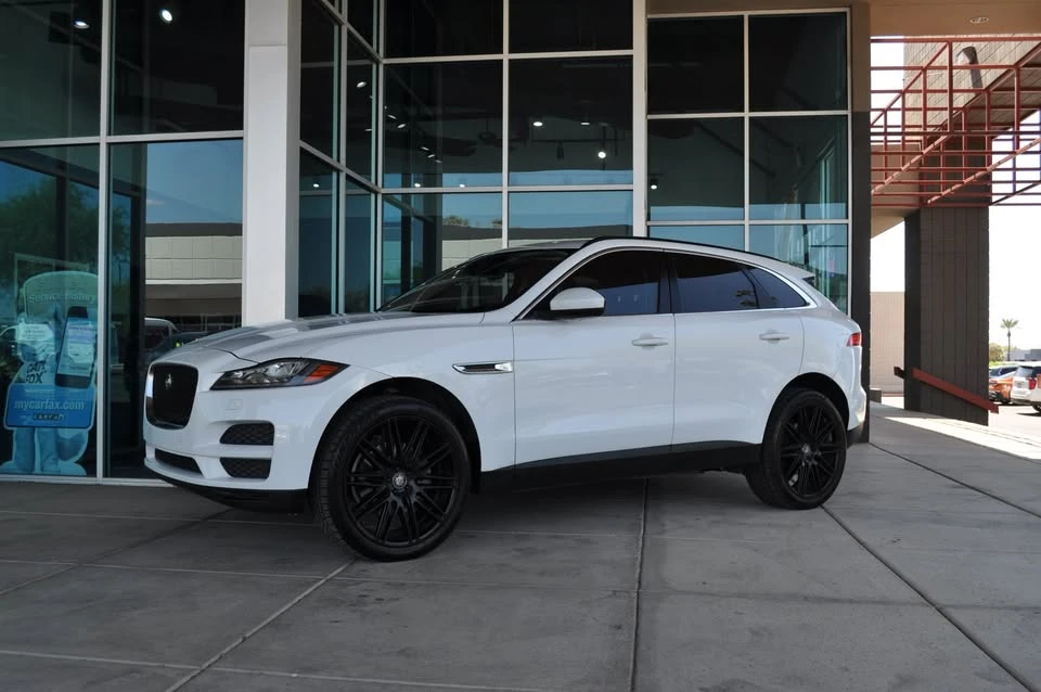2017 Jaguar F-Pace - Image 7 of 18