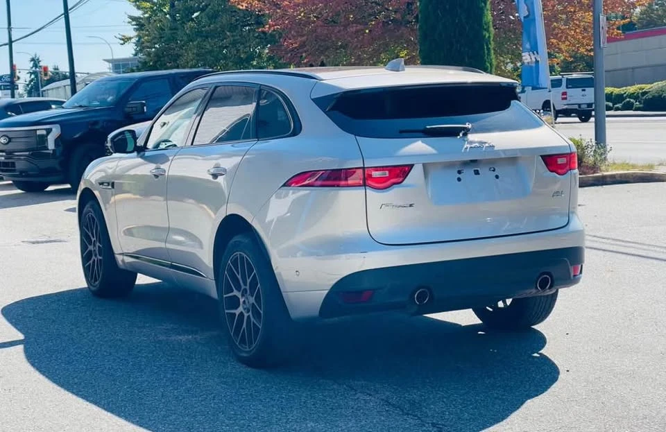 2017 Jaguar F-Pace - Image 4 of 12
