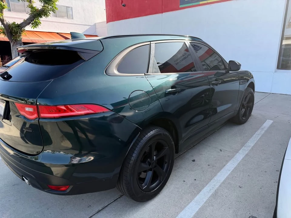 2017 Jaguar F-Pace - Image 4 of 8