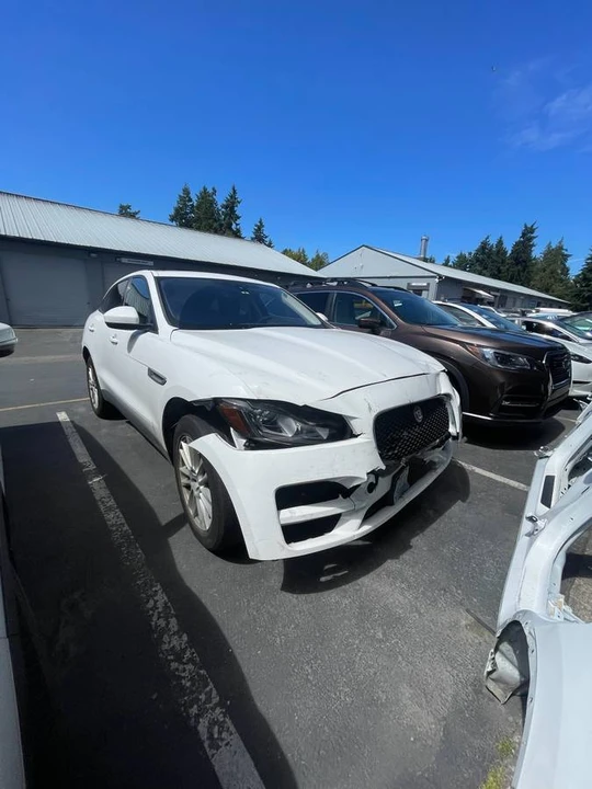 2017 Jaguar F-Pace - Image 2 of 11