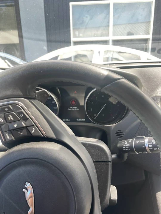 2017 Jaguar F-Pace - Image 6 of 11