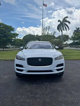 2017 Jaguar F-Pace 35t Premium