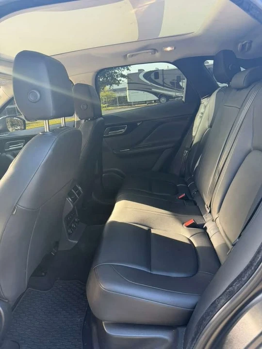 2017 Jaguar F-Pace - Image 15 of 20