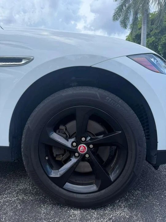 2017 Jaguar F-Pace - Image 20 of 20
