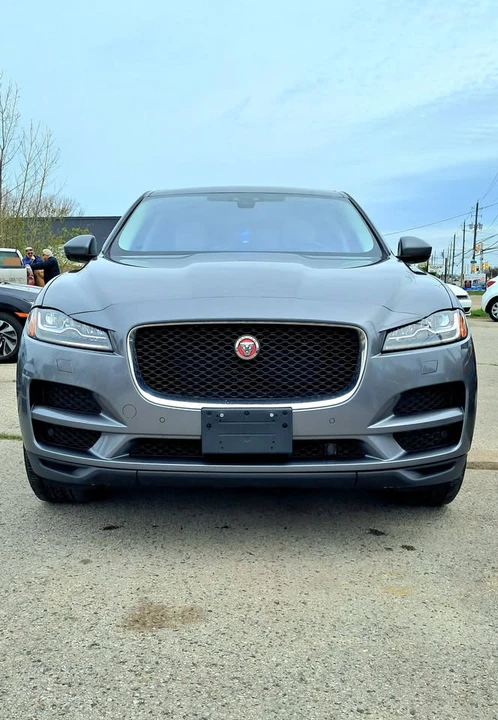 2017 Jaguar F-Pace - Image 2 of 14