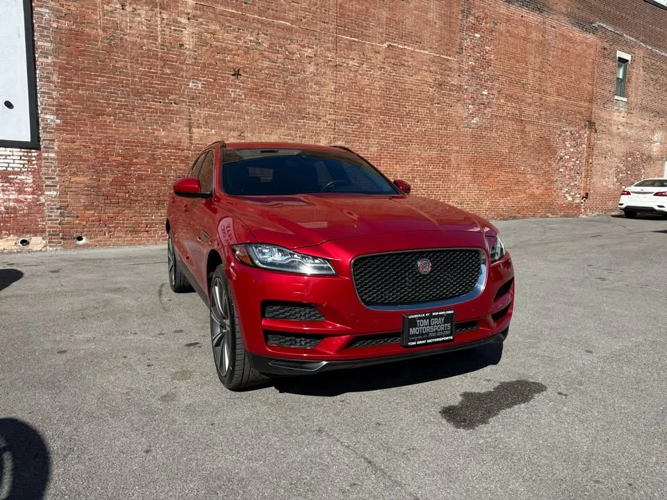 2017 Jaguar F-Pace - Image 2 of 10