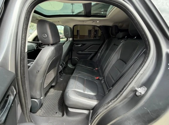 2017 Jaguar F-Pace - Image 11 of 12