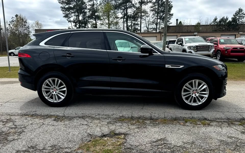 2017 Jaguar F-Pace - Image 4 of 20