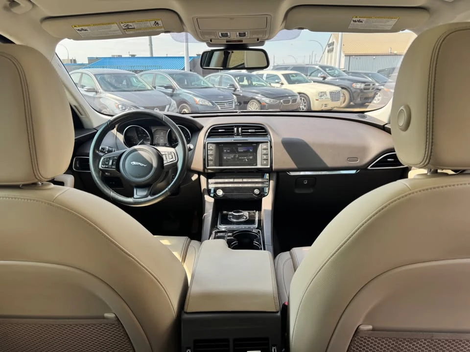 2017 Jaguar F-Pace - Image 6 of 10