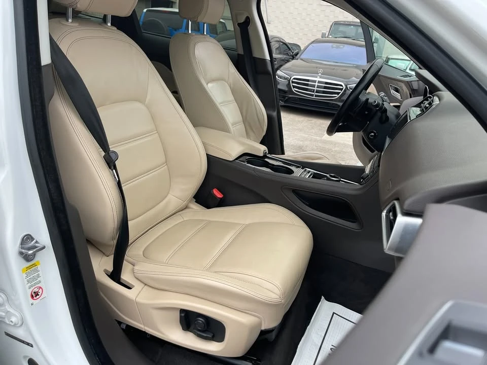 2017 Jaguar F-Pace - Image 12 of 20