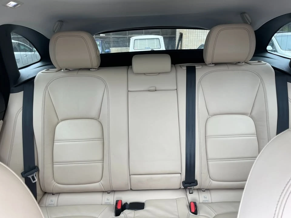 2017 Jaguar F-Pace - Image 19 of 20