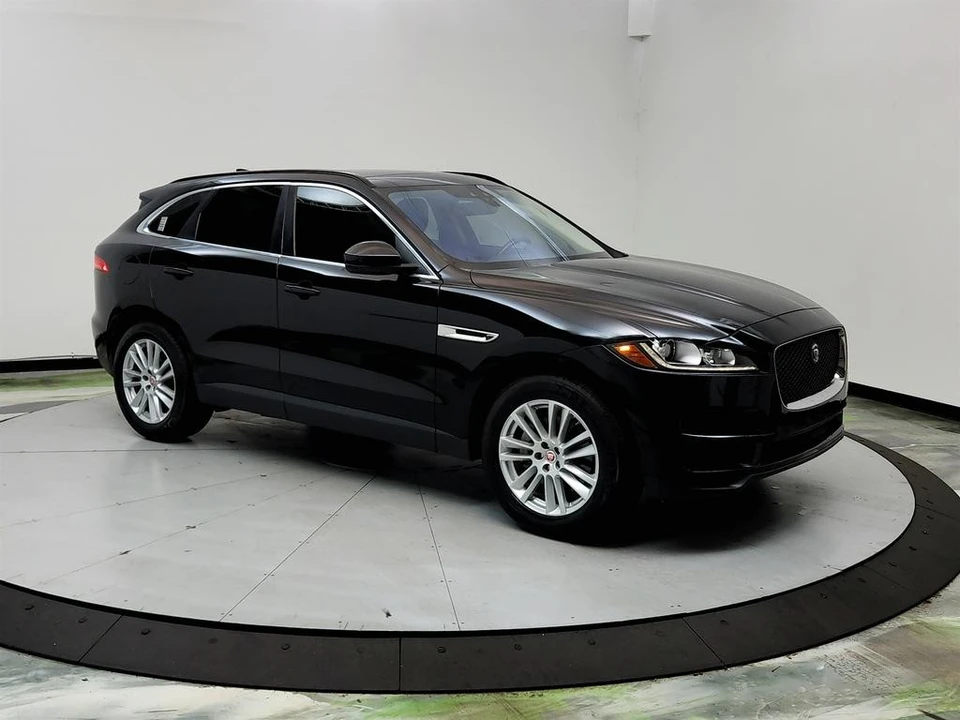 2017 Jaguar F-Pace - Image 3 of 12