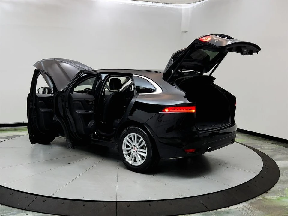 2017 Jaguar F-Pace - Image 12 of 12