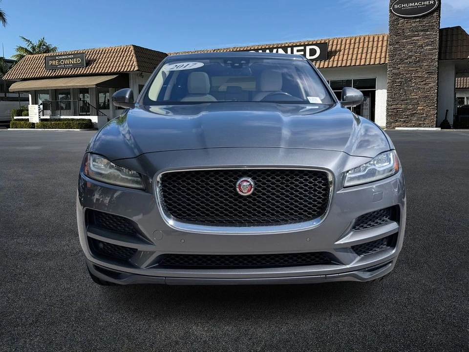 2017 Jaguar F-Pace - Image 2 of 21