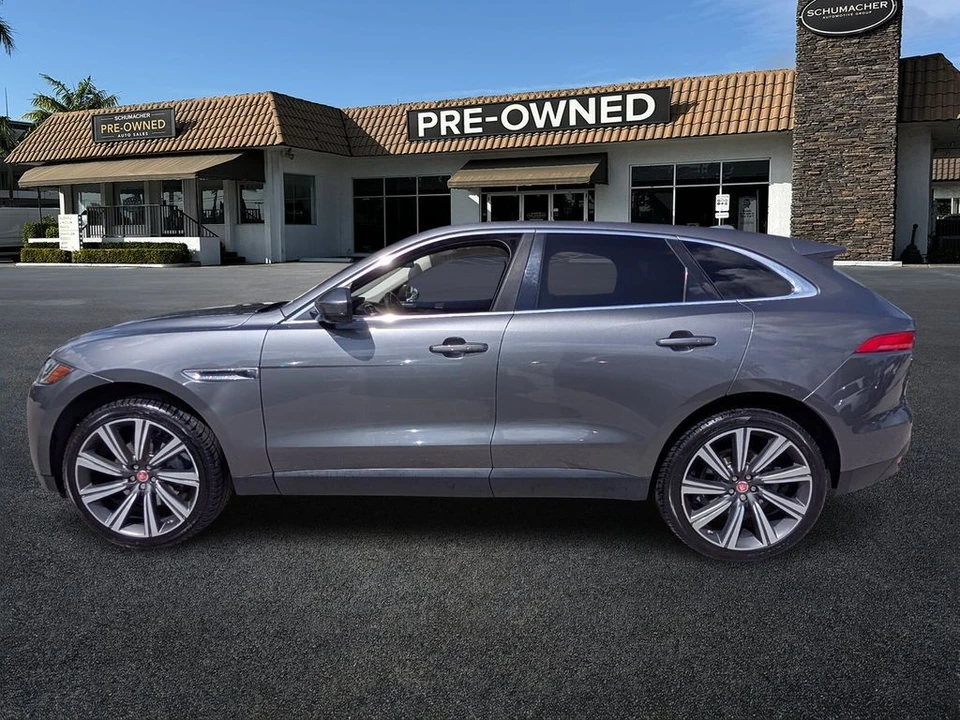 2017 Jaguar F-Pace - Image 4 of 21