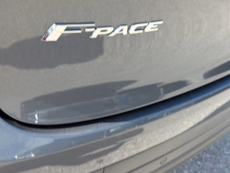 2017 Jaguar F-Pace - Image 14 of 21