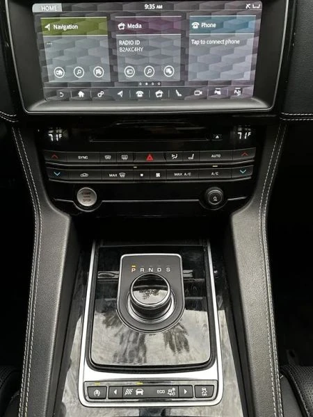 2017 Jaguar F-Pace - Image 12 of 12