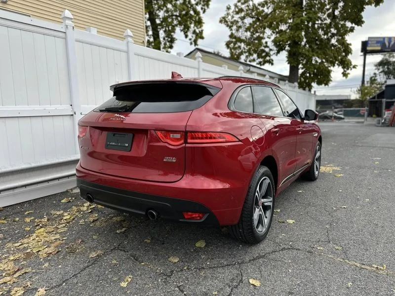 2017 Jaguar F-Pace - Image 7 of 12