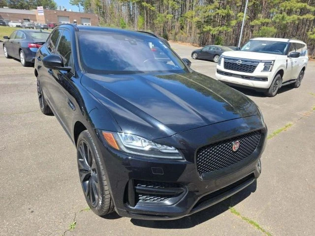 2017 Jaguar F-Pace - Image 3 of 12