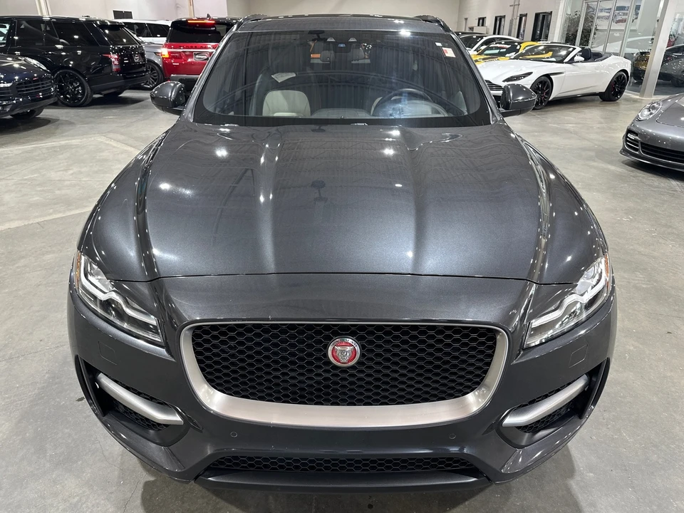 2017 Jaguar F-Pace - Image 2 of 12