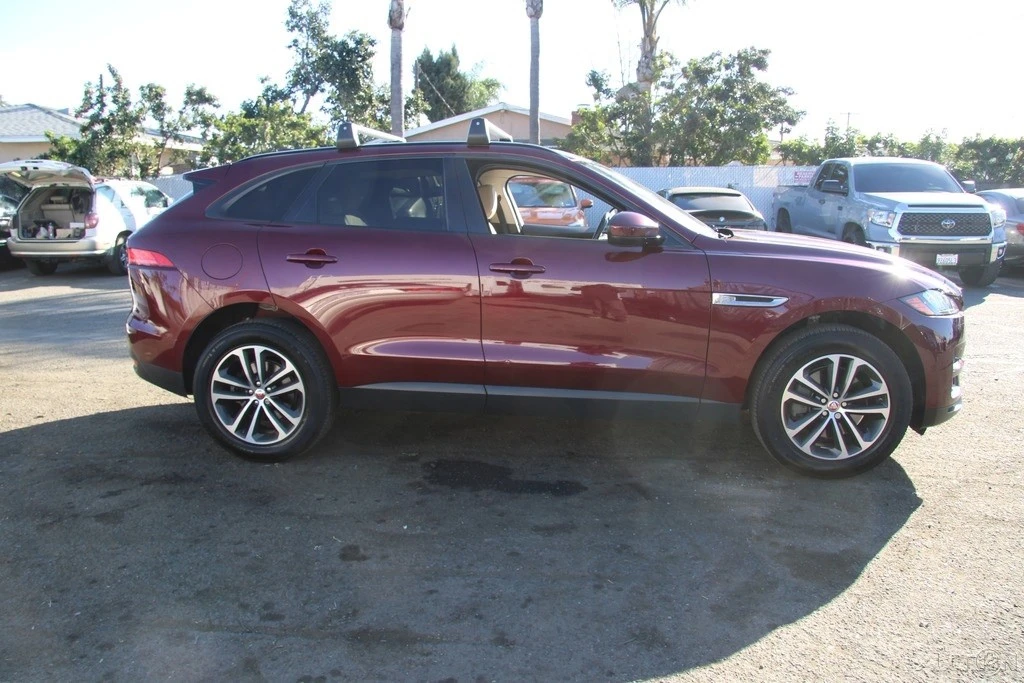 2017 Jaguar F-Pace - Image 3 of 21