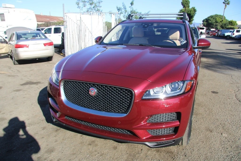 2017 Jaguar F-Pace - Image 9 of 21