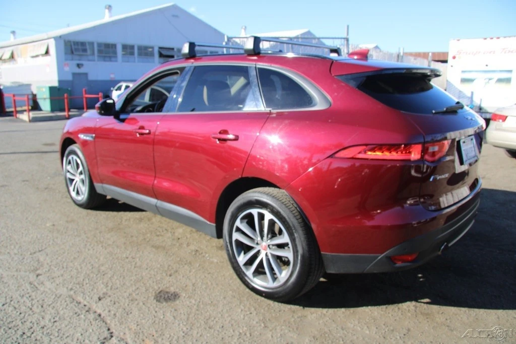 2017 Jaguar F-Pace - Image 6 of 21