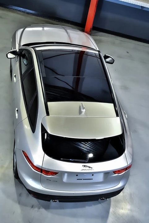 2017 Jaguar F-Pace - Image 22 of 31