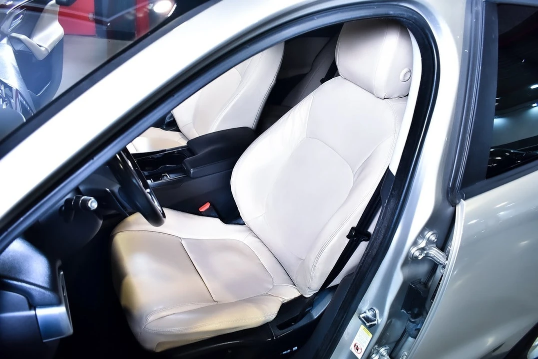 2017 Jaguar F-Pace - Image 30 of 31