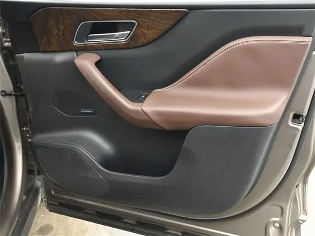 2017 Jaguar F-Pace - Image 20 of 20