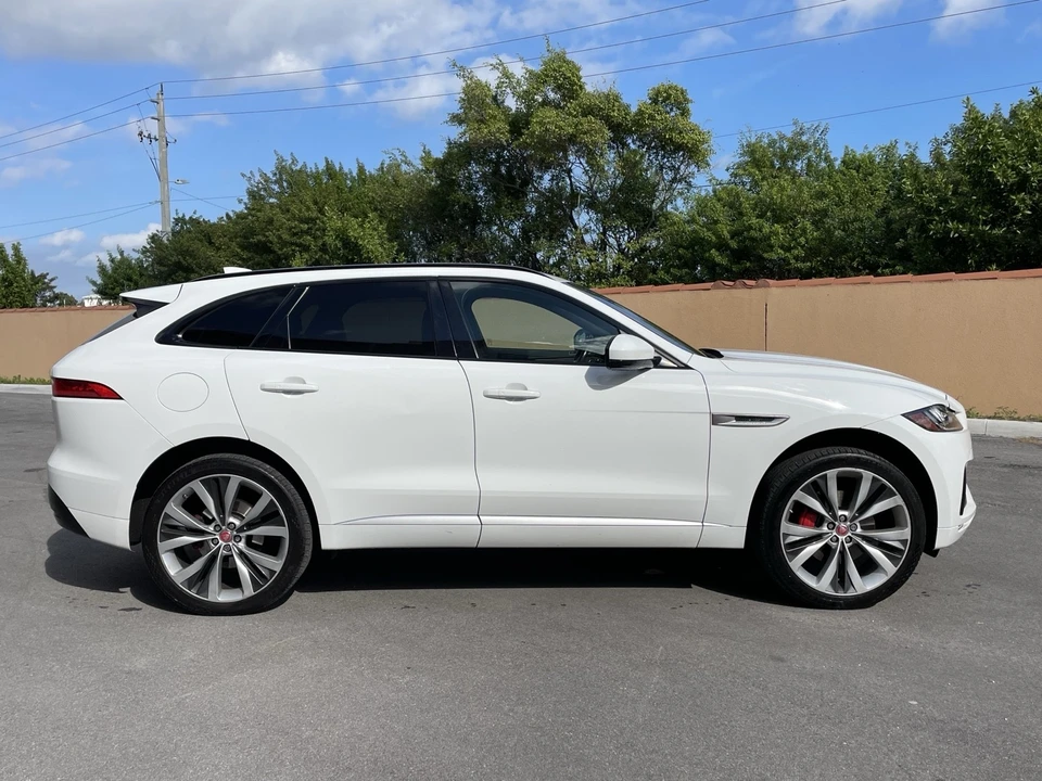 2017 Jaguar F-Pace - Image 6 of 21