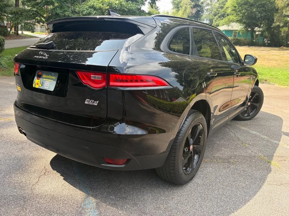 2017 Jaguar F-Pace - Image 2 of 5