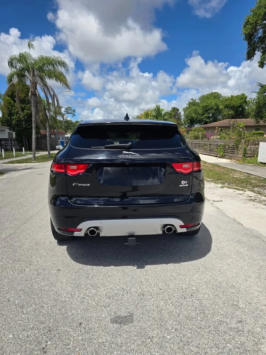 2017 Jaguar F-Pace - Image 5 of 8
