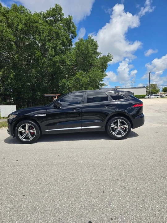 2017 Jaguar F-Pace - Image 7 of 8