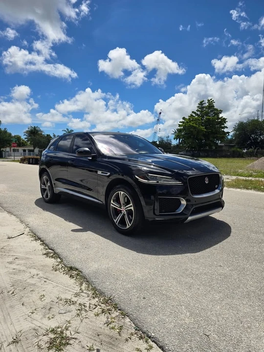 2017 Jaguar F-Pace - Image 3 of 8