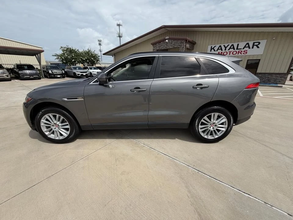 2017 Jaguar F-Pace - Image 2 of 14