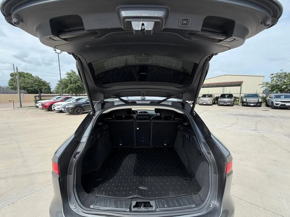2017 Jaguar F-Pace - Image 14 of 14