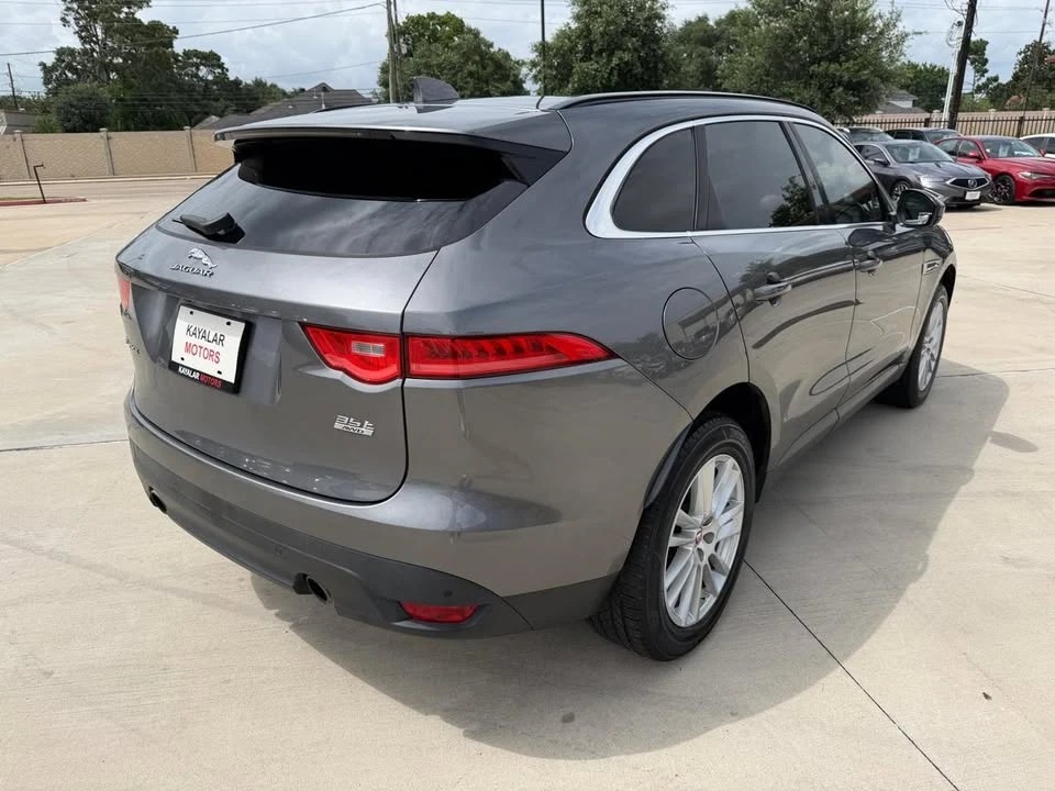 2017 Jaguar F-Pace - Image 5 of 14