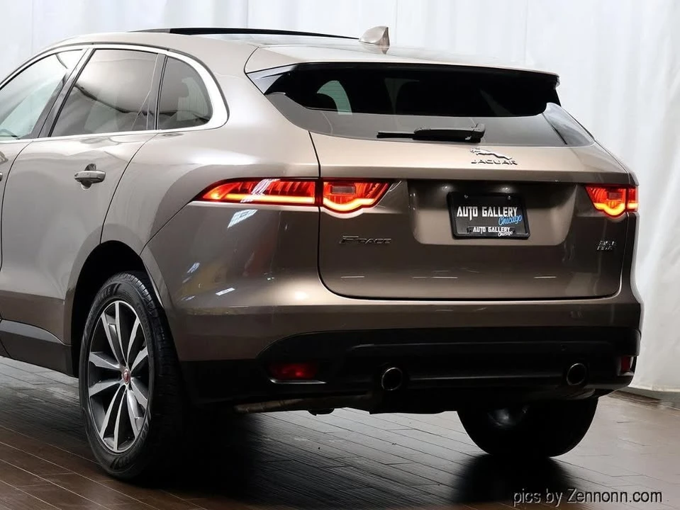 2017 Jaguar F-Pace - Image 8 of 20