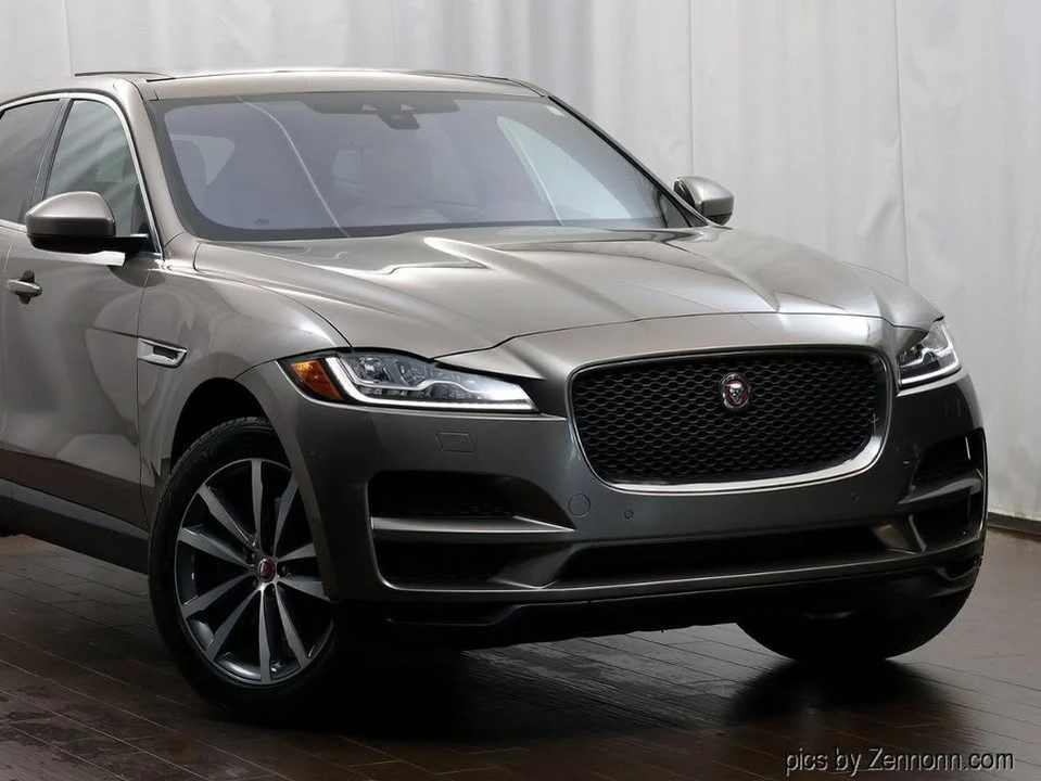 2017 Jaguar F-Pace - Image 2 of 20