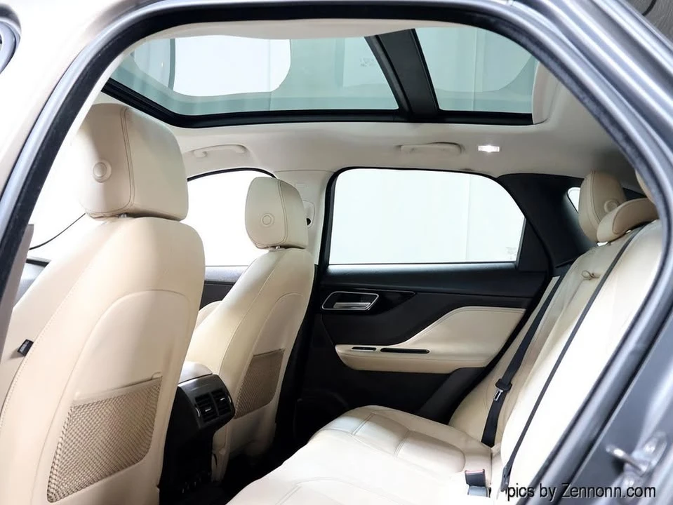 2017 Jaguar F-Pace - Image 14 of 20