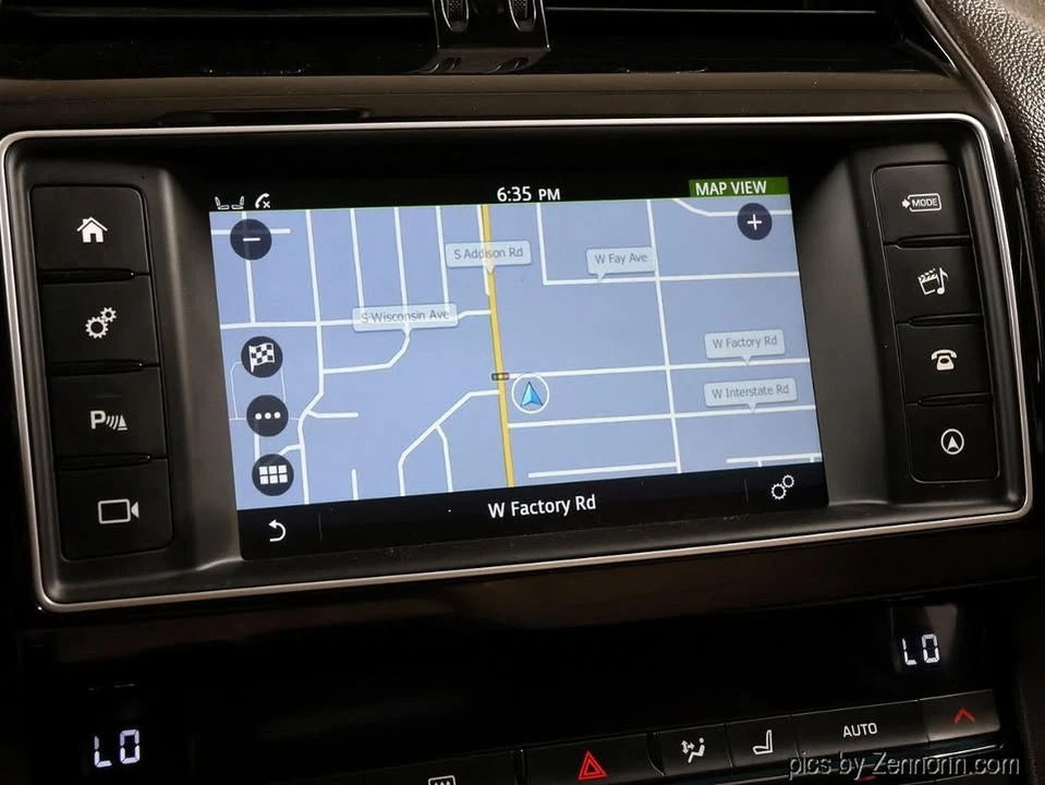 2017 Jaguar F-Pace - Image 19 of 20