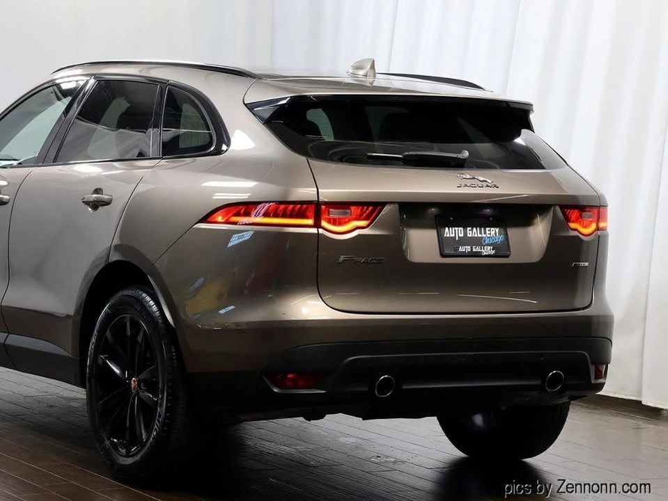 2017 Jaguar F-Pace - Image 8 of 20