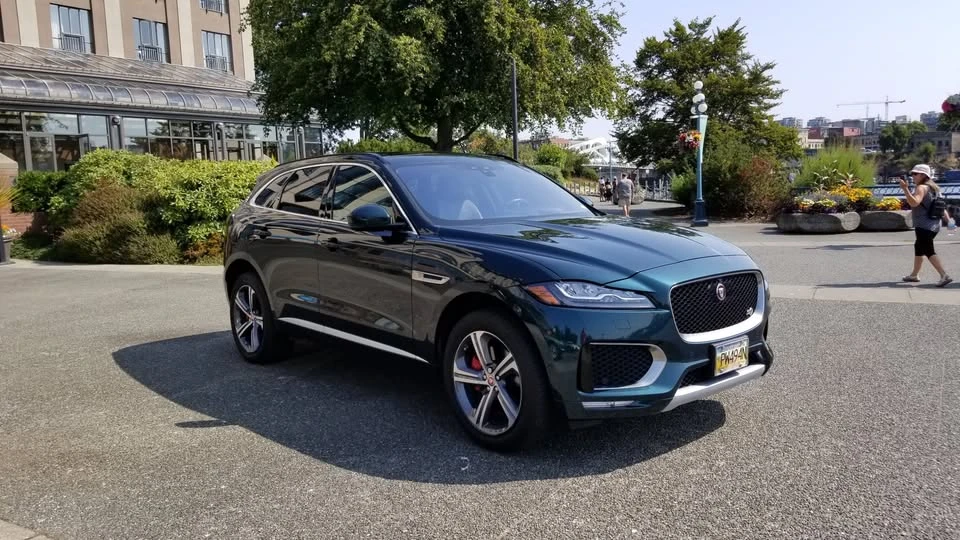 2017 Jaguar F-Pace - Image 4 of 15
