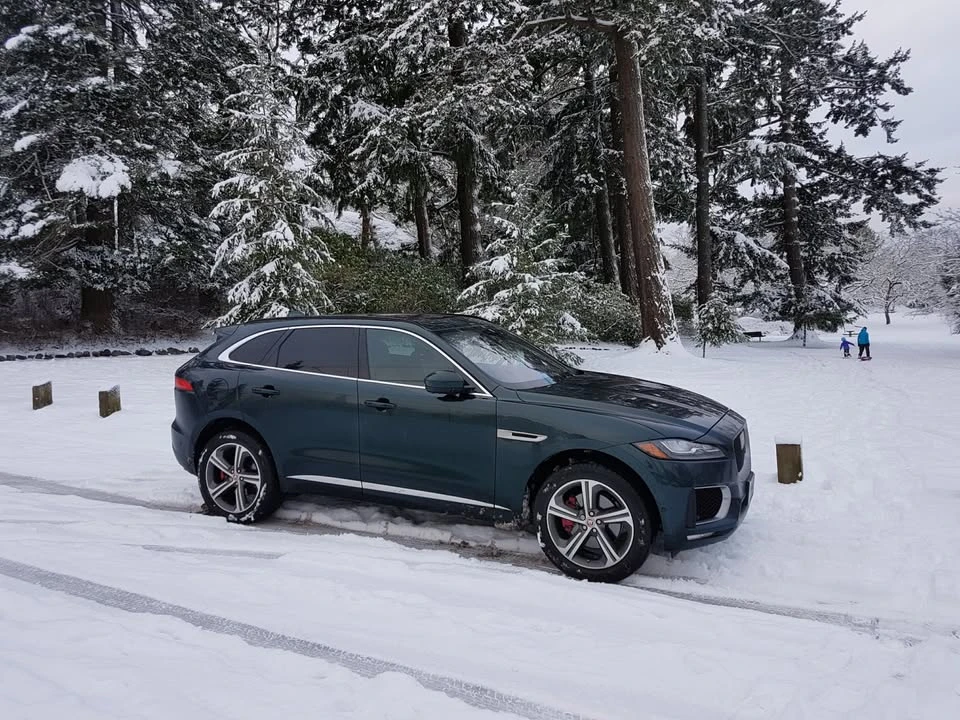 2017 Jaguar F-Pace - Image 7 of 15