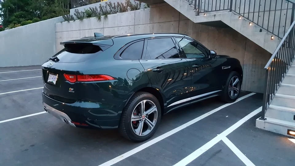 2017 Jaguar F-Pace - Image 8 of 15